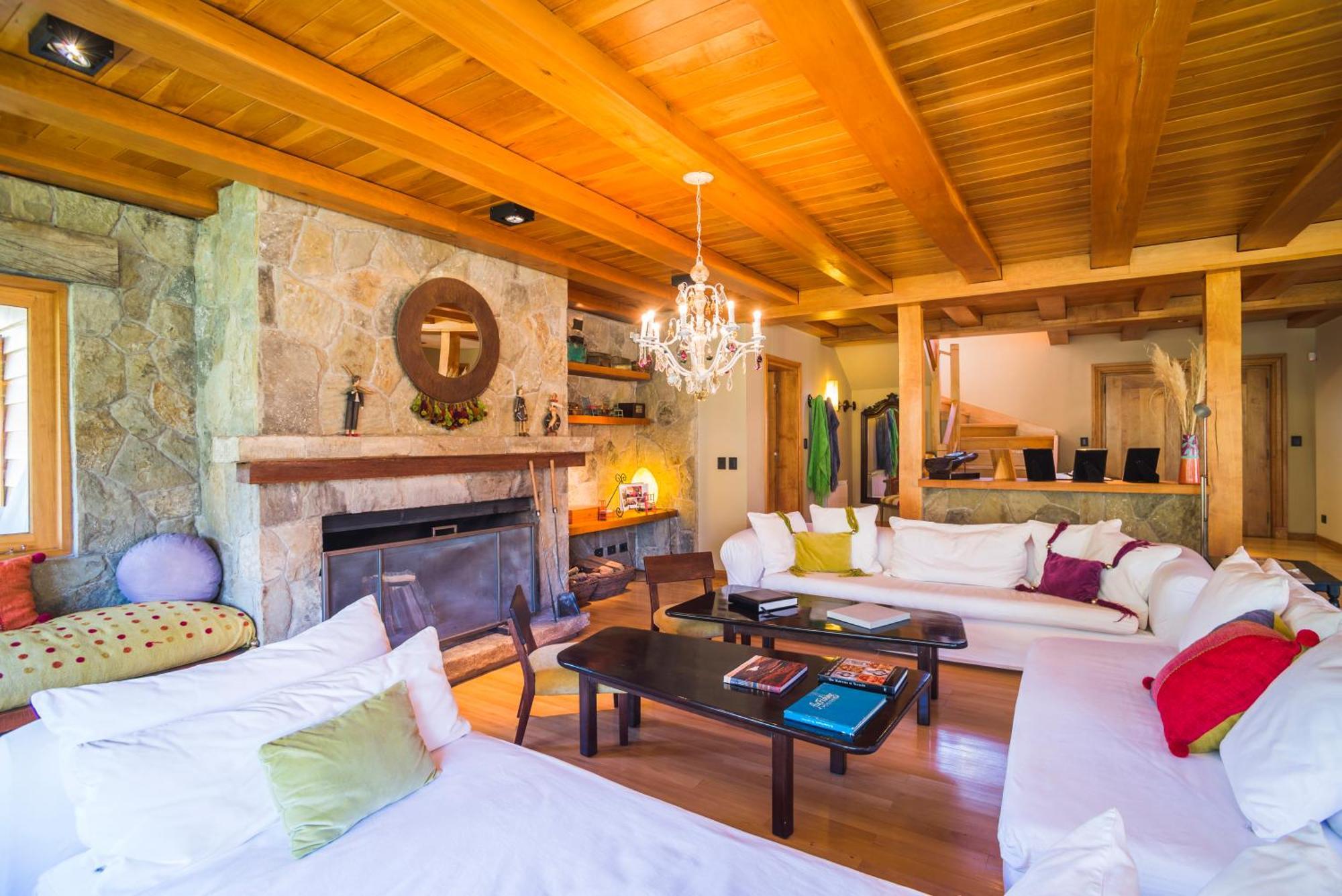 Rio Hermoso Hotel De Montana San Martín de los Andes Eksteriør billede